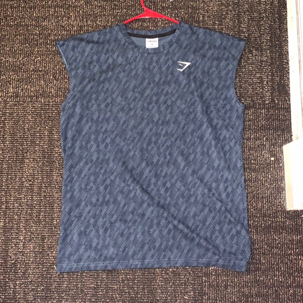 Gymshark Men’s CRITICAL CUT OFF SLEEVELESS TEE — Size M